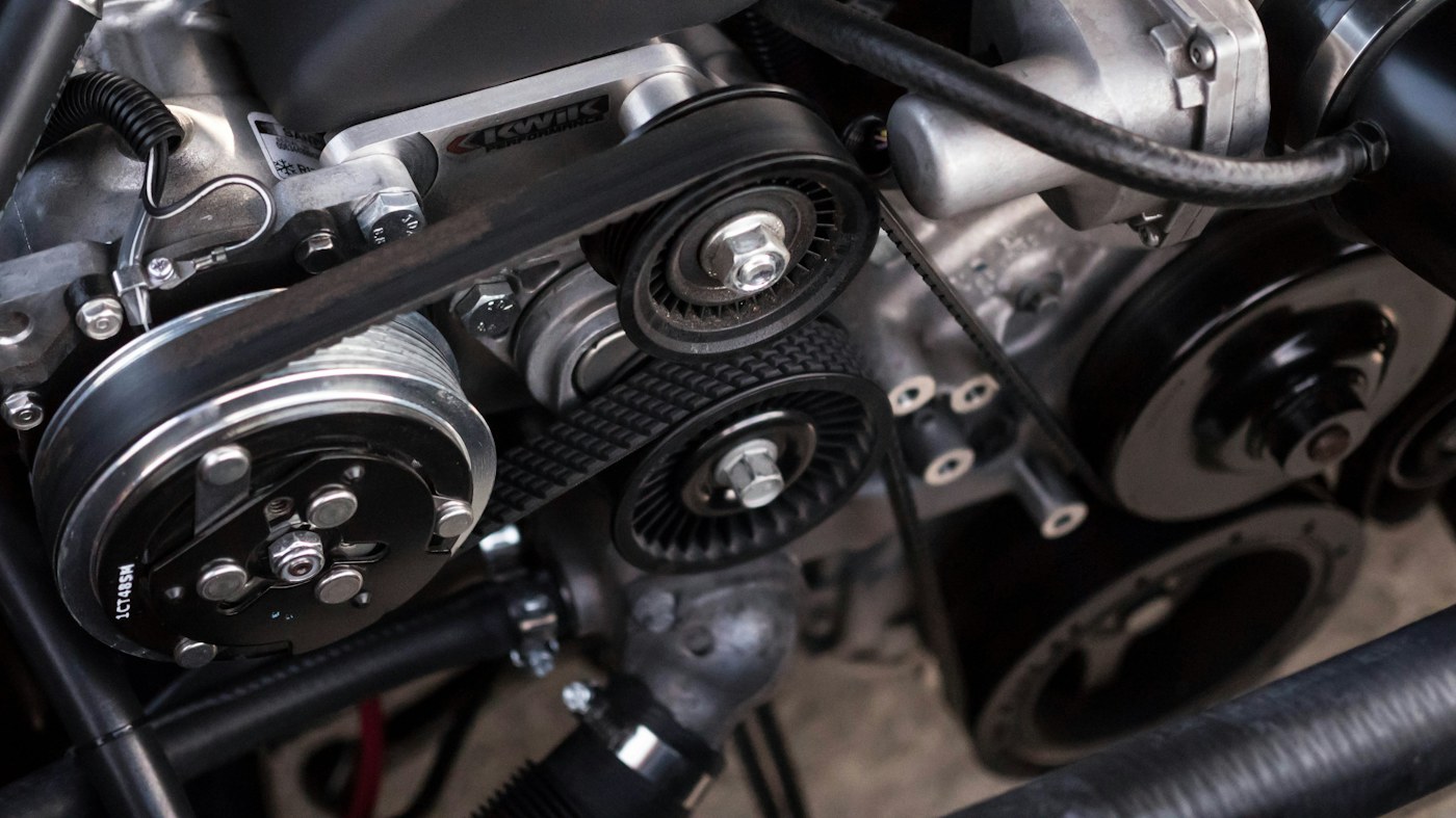Routine automotive services setting